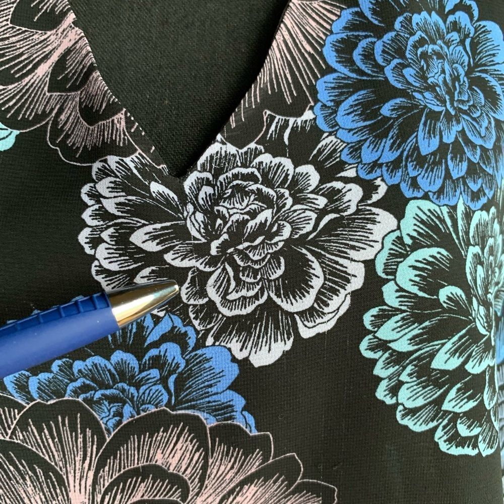Black Sheer Fluted Sleeve Blouse Large Floral Print - Picture 4 of 10
